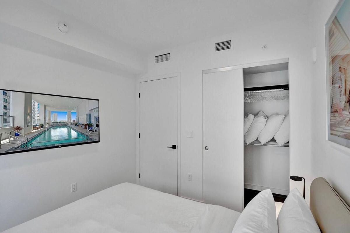 Apartment Spacious Downtown Sleeps 4 Miami