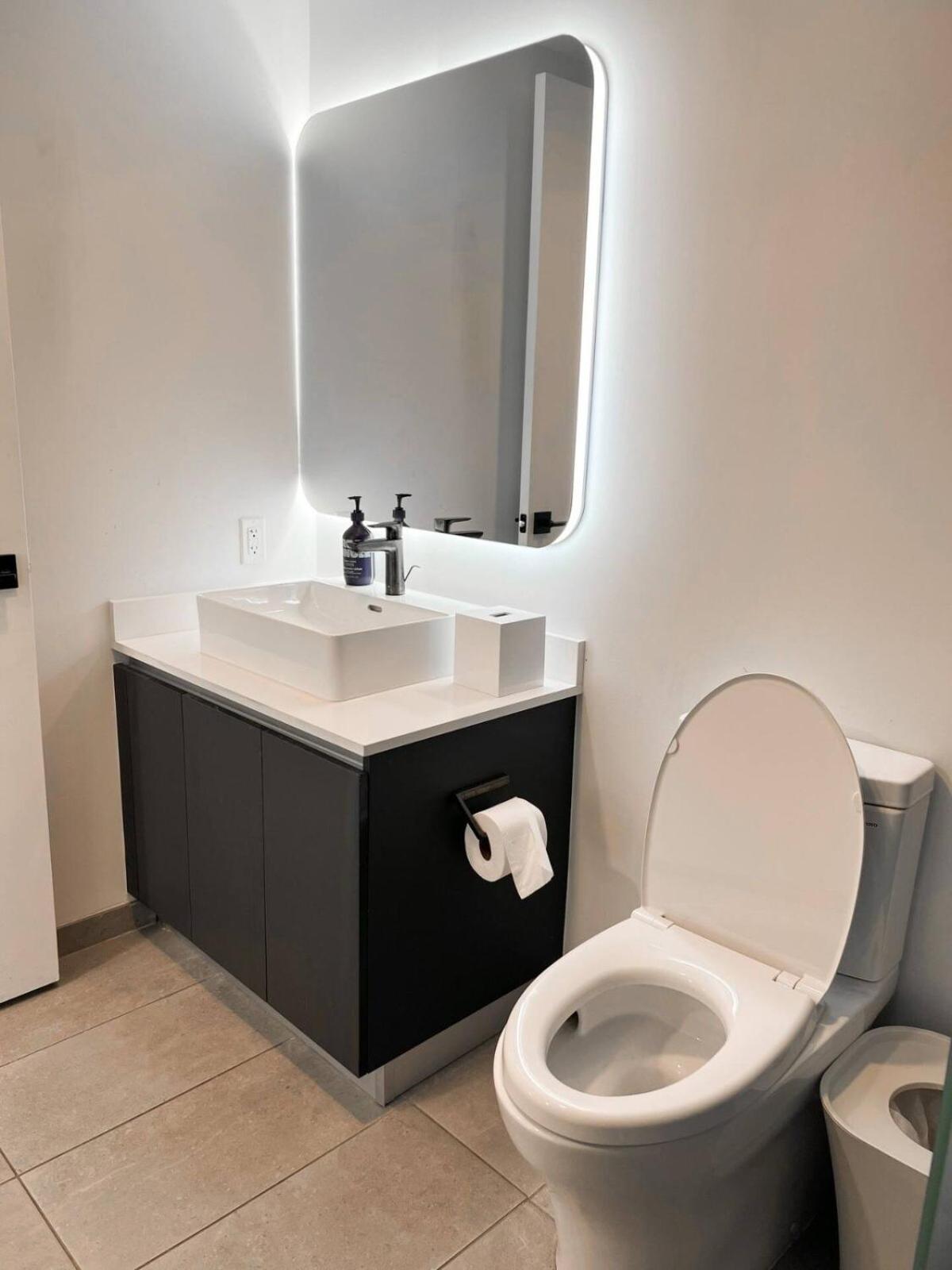 Apartment Spacious Downtown Sleeps 4 Miami