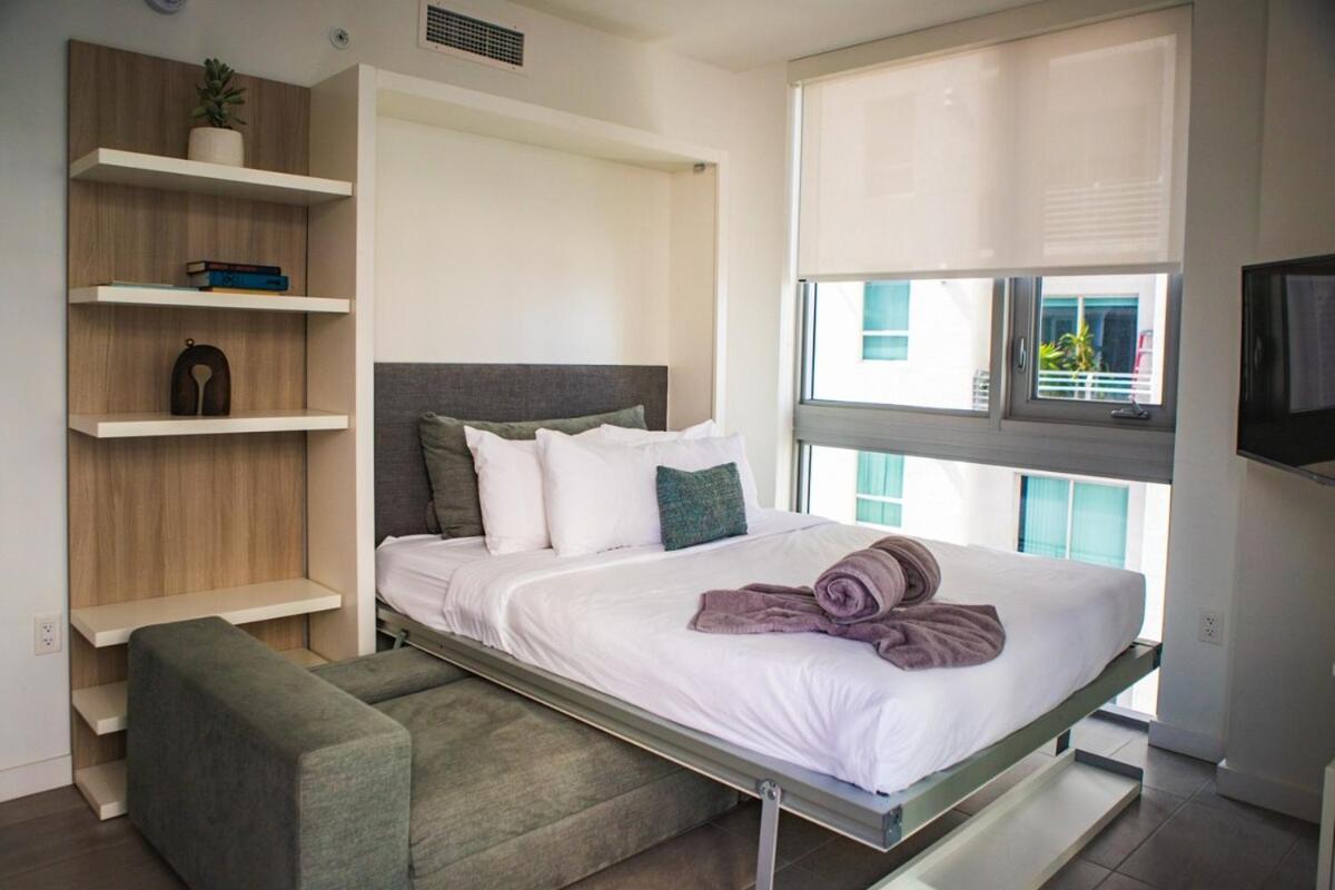Apartment Spacious Downtown Sleeps 4